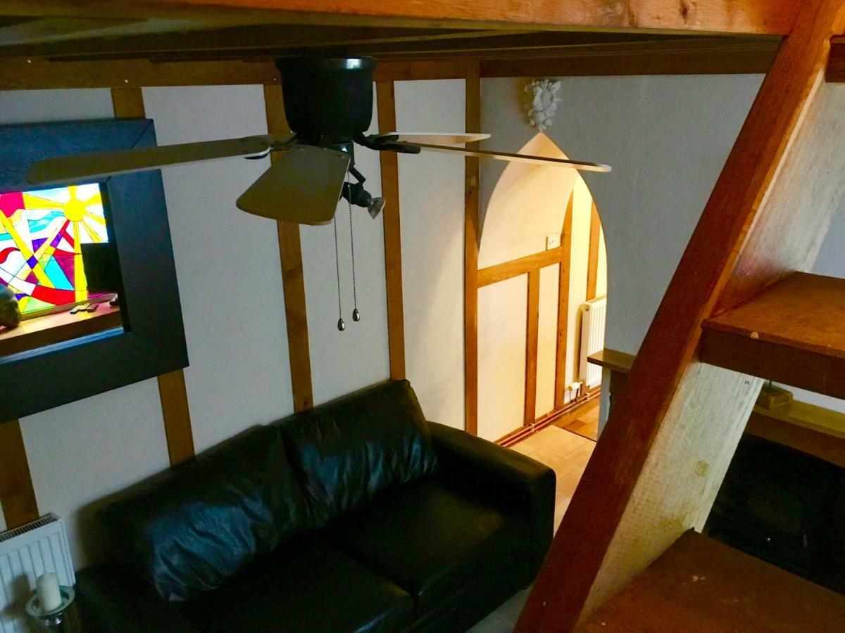 The Rabbit Hole Villa Glastonbury Buitenkant foto